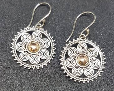 Orecchini pendenti rotondi con 7 spirali in Argento e cerchio oro 33mm