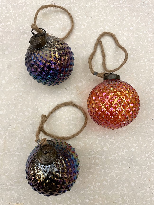 Pallina in vetro decorazione toni dorati per l'albero di Natale