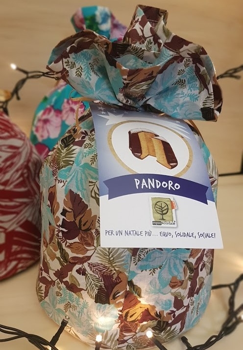 Pandoro classico in sacchetto di cotone fantasia