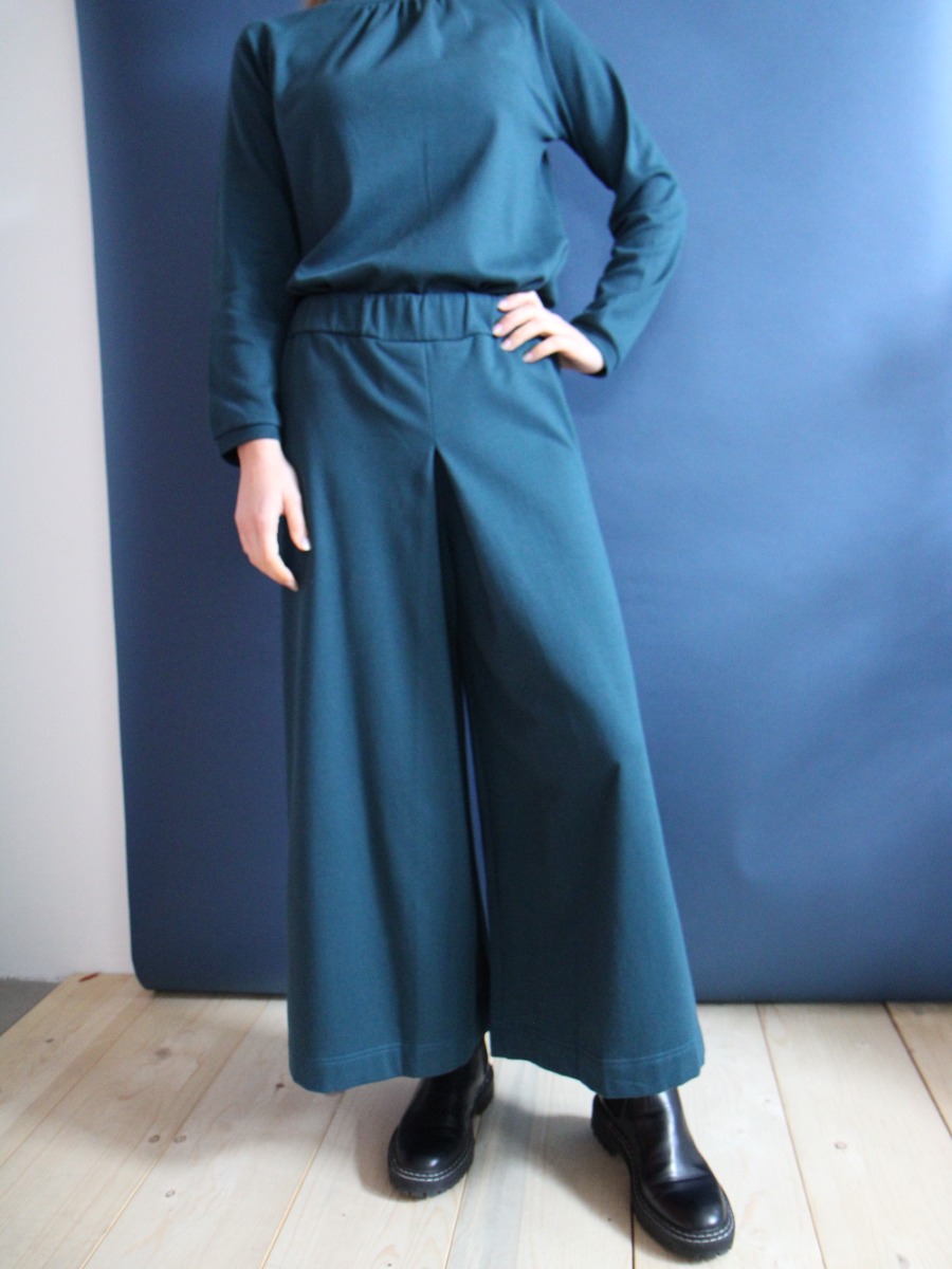 Pantaloni cropped Vele in cotone bio felpato Verde blu