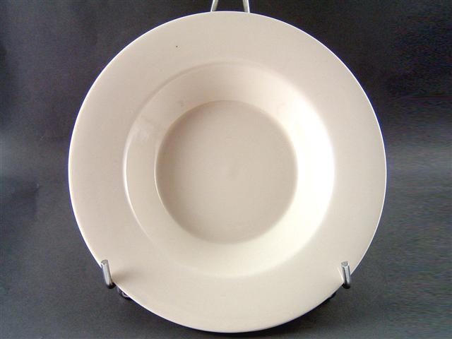 Piatto fondo in ceramica Crema - Linea Stile Quotidiano