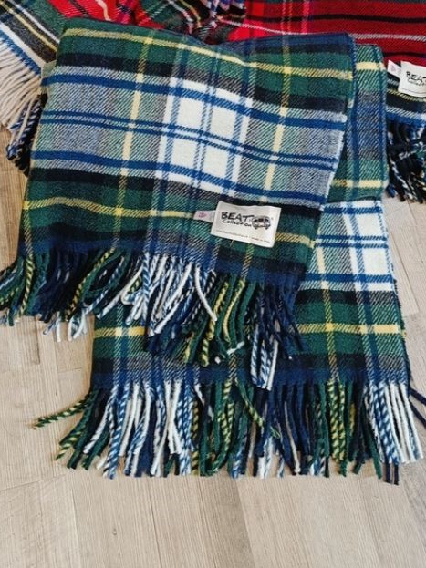 Plaid scozzese British in misto lana rigenerata Verde