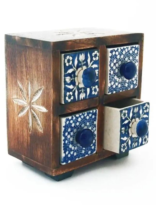 Porta gioie, cassettiera in legno 4 cassetti ceramica in blu e bianco