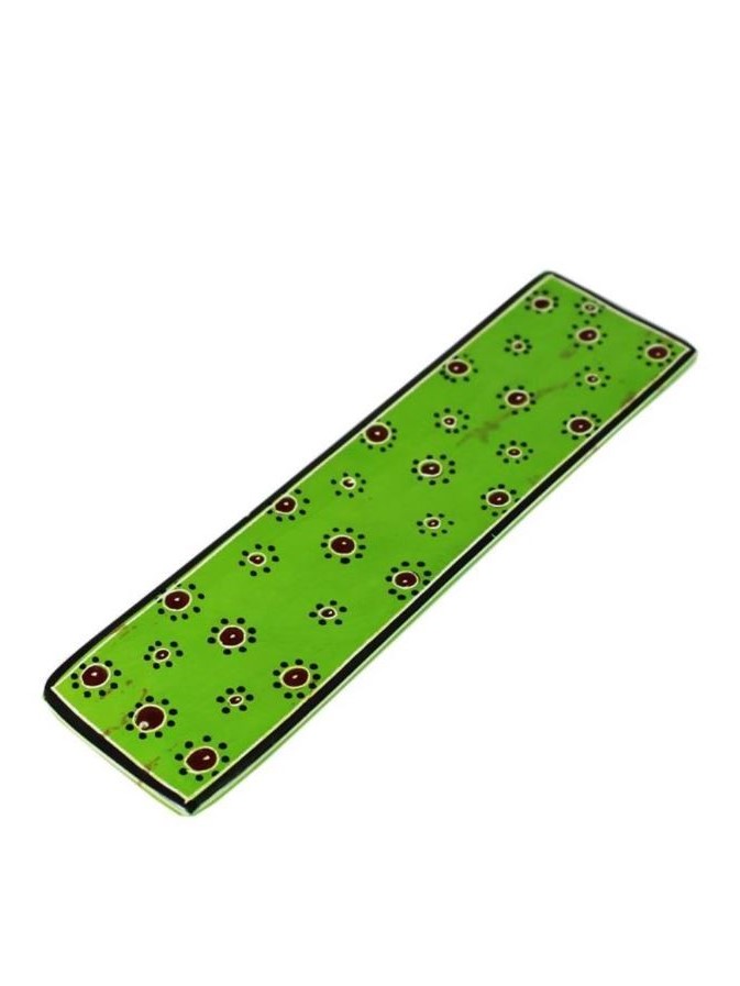 porta incenso in pietra saponaria rettangolare verde scolpito e decorato a mano, con foro per inserire i bastoncini di incenso