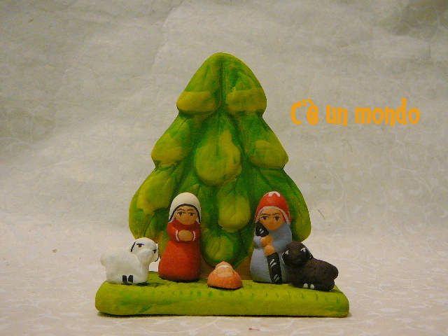 Presepe con abete verde Compatto