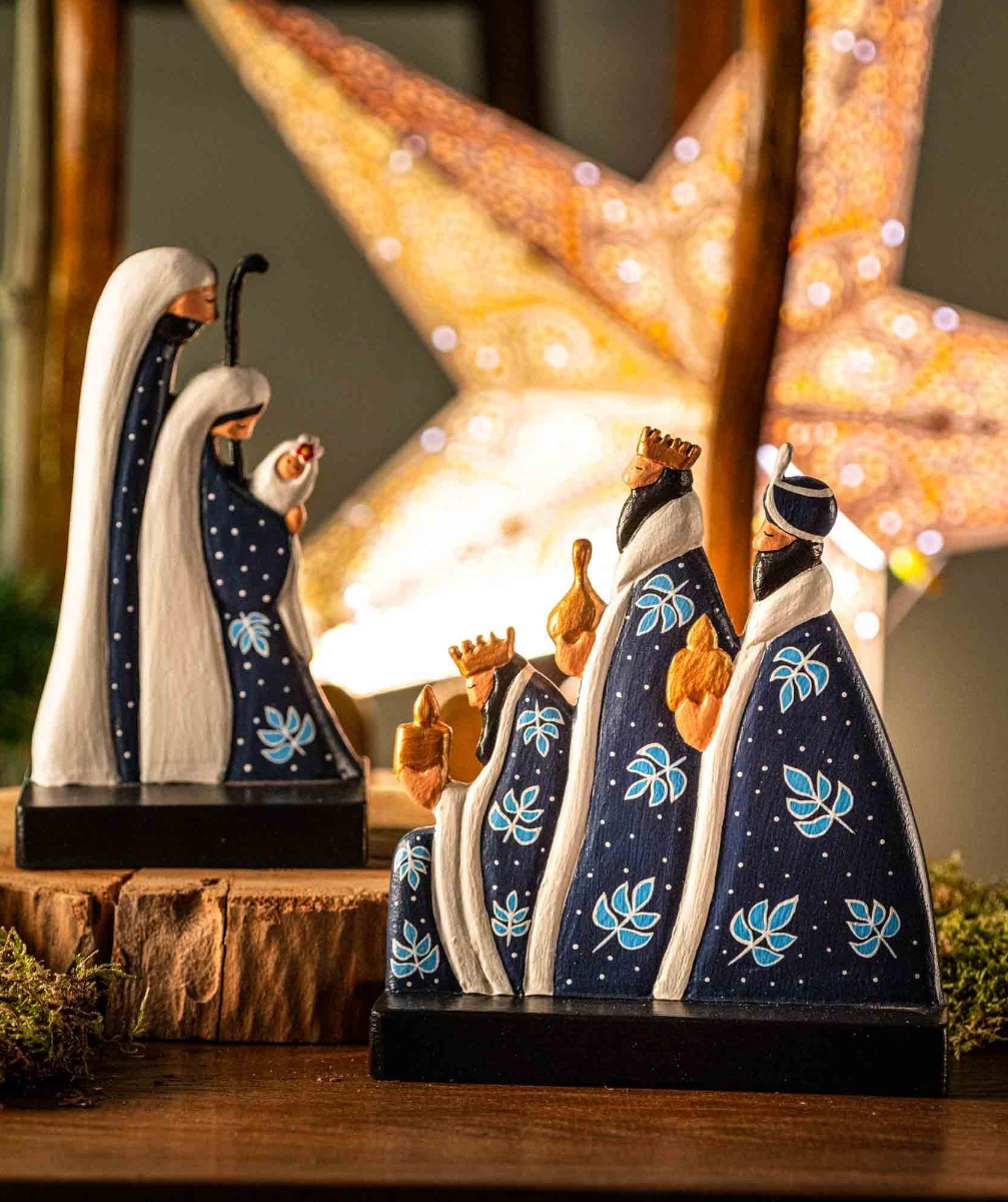 Presepe in legno di albasia Inchino dei Re Magi blu