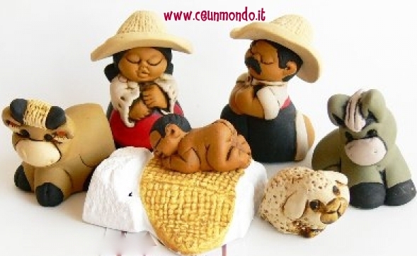 Presepe messicano con gesù accoccolato equo solidale piccolo
