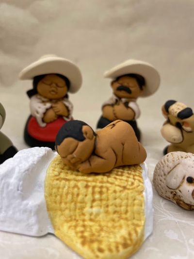 Presepe messicano con Gesù accoccolato equo solidale medio