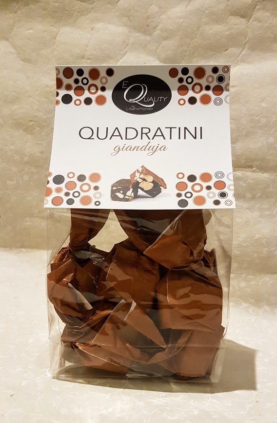 Quadratini gianduja con nocciole intere 95gr