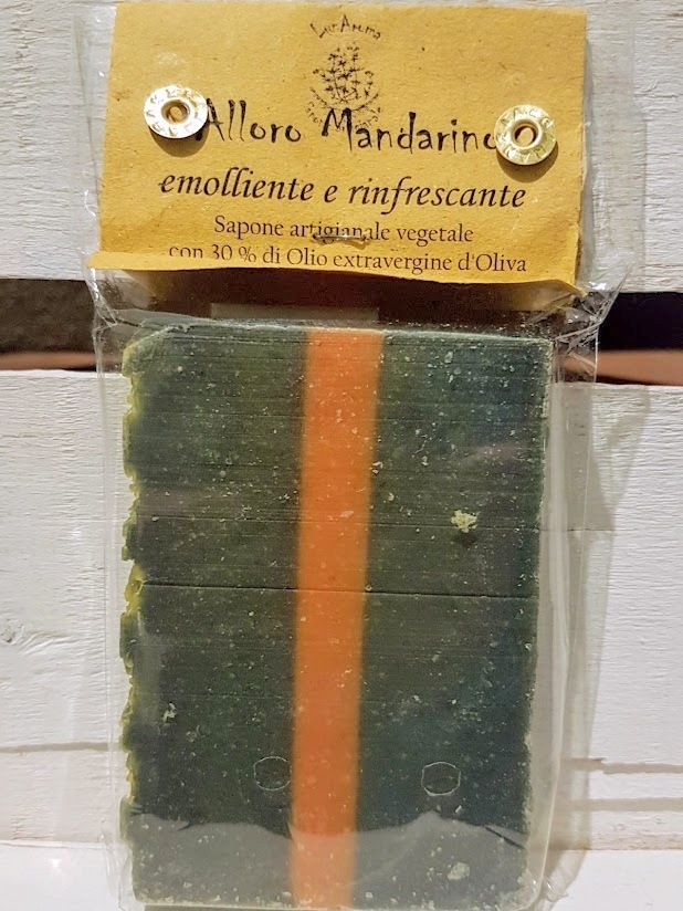 Sapone artigianale vegetale Alloro e Mandarino emilliente e rinfrescante - Lunaroma