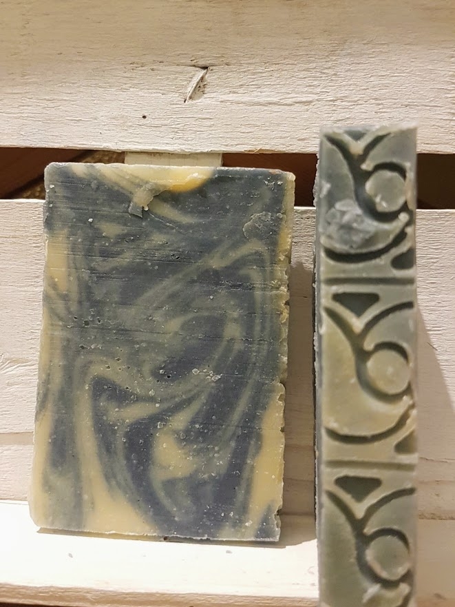 Sapone artigianale vegetale Lavanda idratante e calmante - Lunaroma
