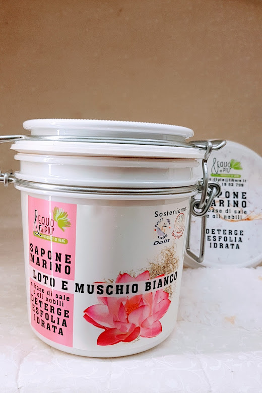 Sapone marino scrub fior di loto e muschio bianco