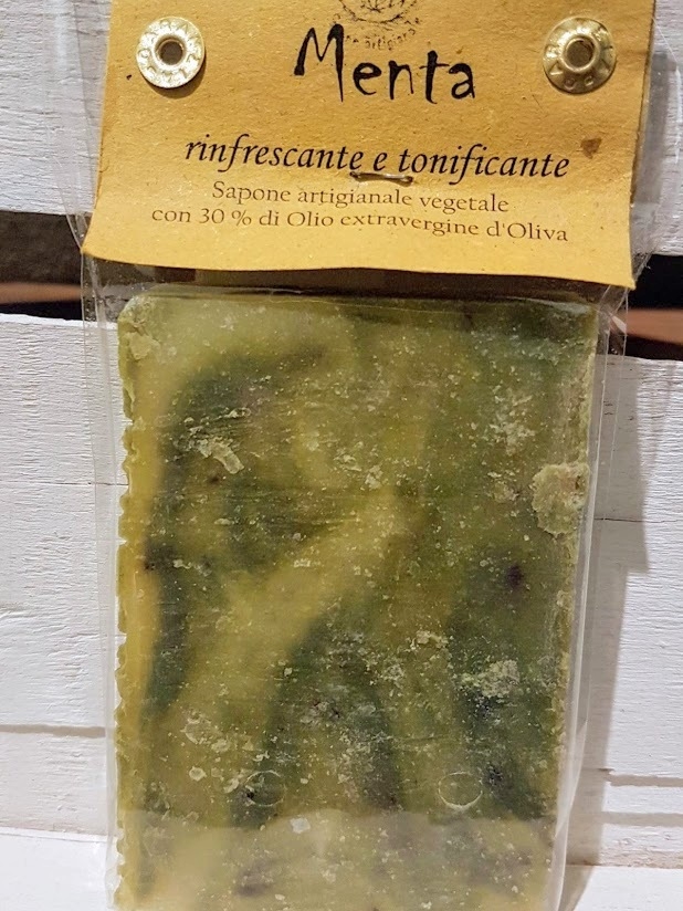 Sapone artigianale vegetale Menta Rinfrescante e tonificante - Lunaroma