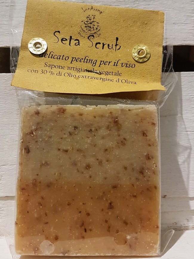 Sapone seta Viso scrub - Lunaroma