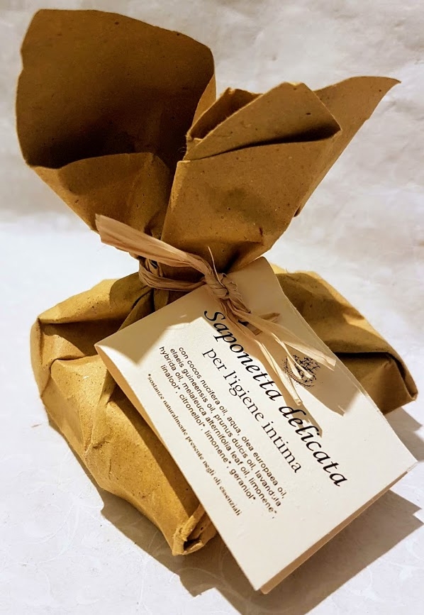 Sapone per igiene intima delicata Lunaroma