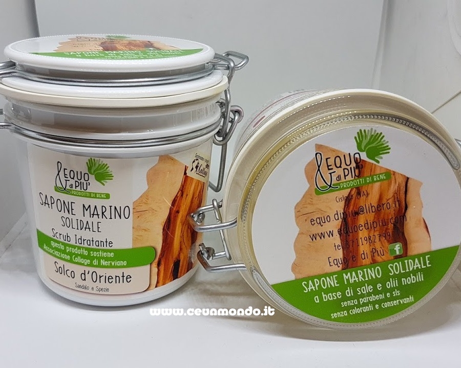 Scrub al sale marino con sandalo e spezie