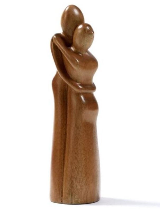 Statua innamorati abbraccio in legno 15cm