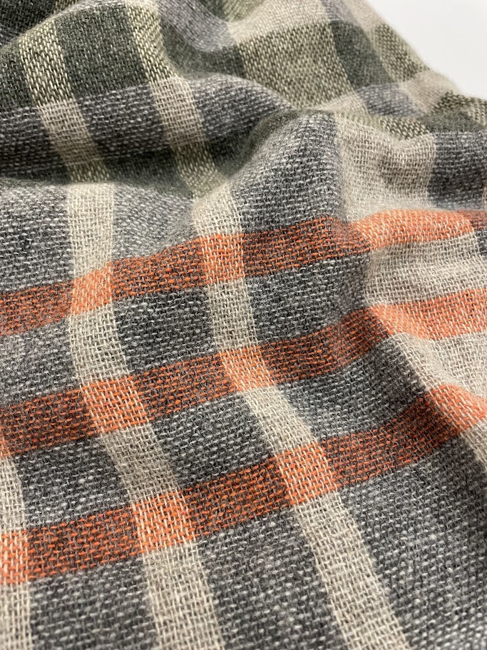 Stola in cashmere rigenerato Calimala arancione