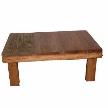 Tavolino in legno riciclato scuro basso