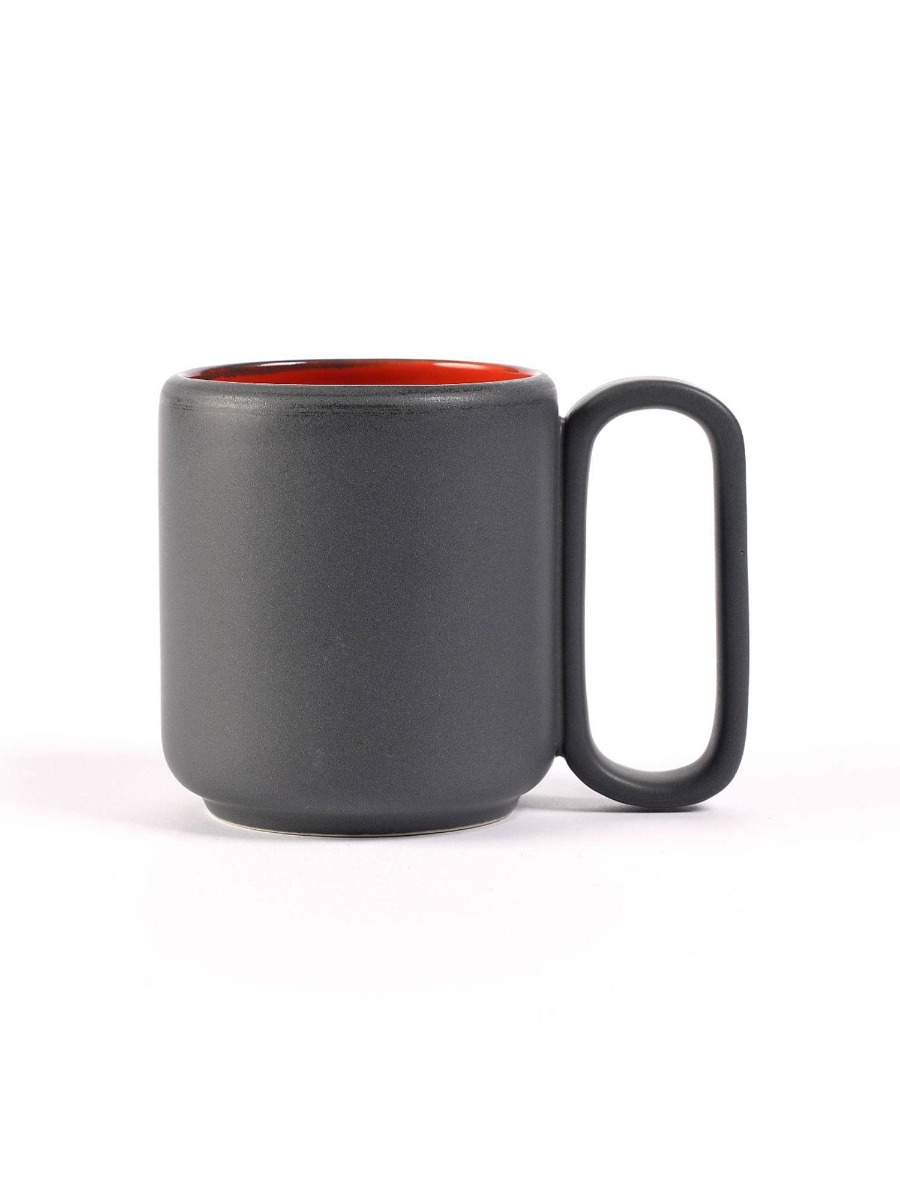 Tazza design Modern Charcoal rossa in ceramica Altromercato