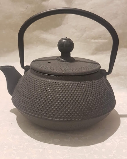 Teiera in ghisa stile orientale