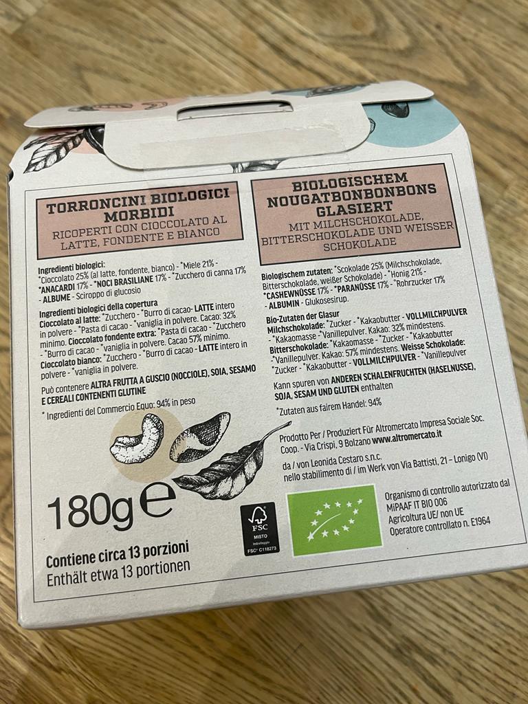 torroncini, confezione sul retro con ingredienti e porzioni