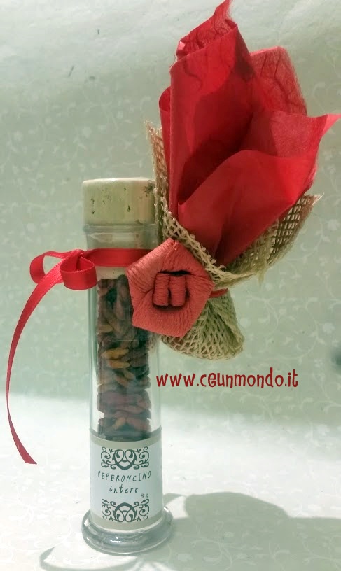 Vasetto spezie con Portaconfetti fiore dung paper e nastro