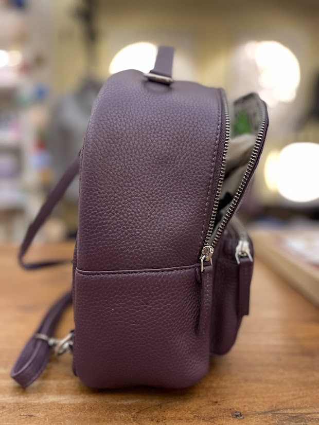 Zainetto in pelle donna Viola. Prodotto equo solidale di moda etica On Earth.