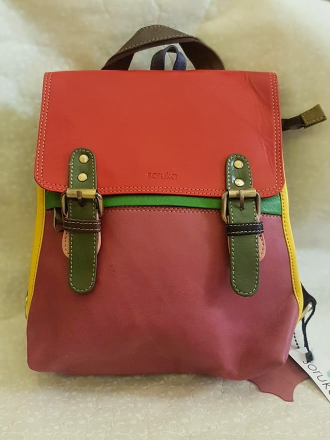 Zaino Squad a cartella con fibbie in pelle riciclata e colorata SORUKA - Rosso